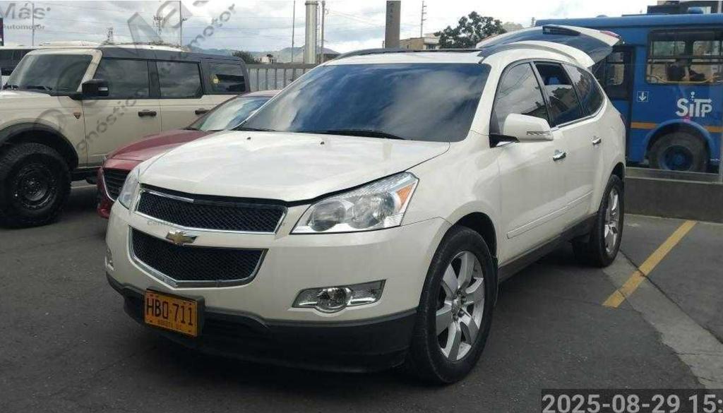 CHEVROLET TRAVERSE 3.6 AUT 4*4 FULL EQUIPO 8 PUESTOS