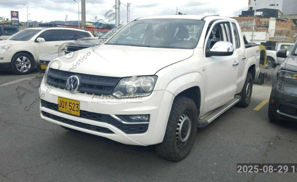 VOLKSWAGEN AMAROK DC TRENLINE DIESEL MEC 4*4
