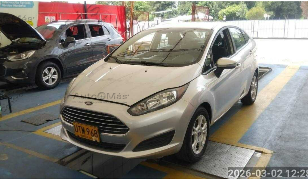 FORD FIESTA SEDAN SE 1600 AUT