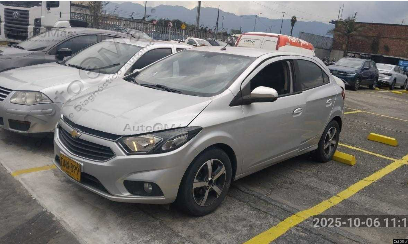 Puja por LOTE # 33 [ BYD040-CCN200-UGQ040-DNN899 ]