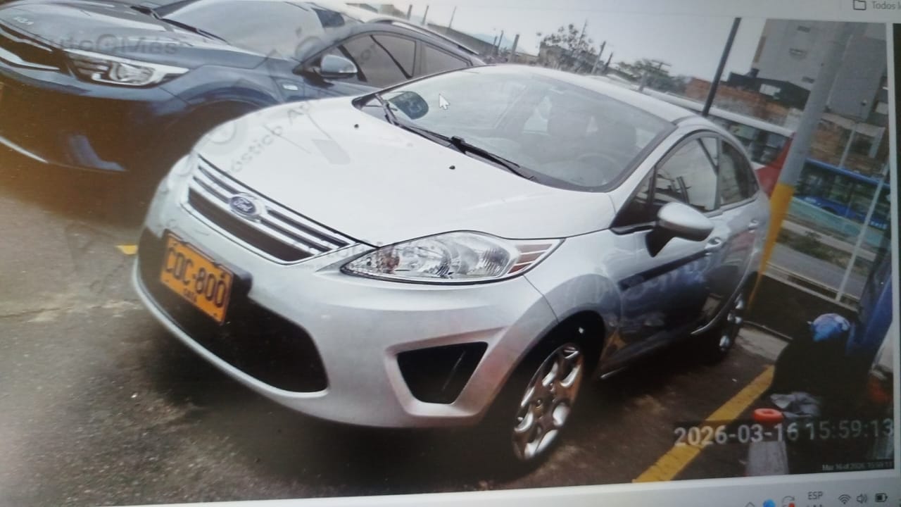 Puja por FORD FIESTA SE SEDAN AUT 1600